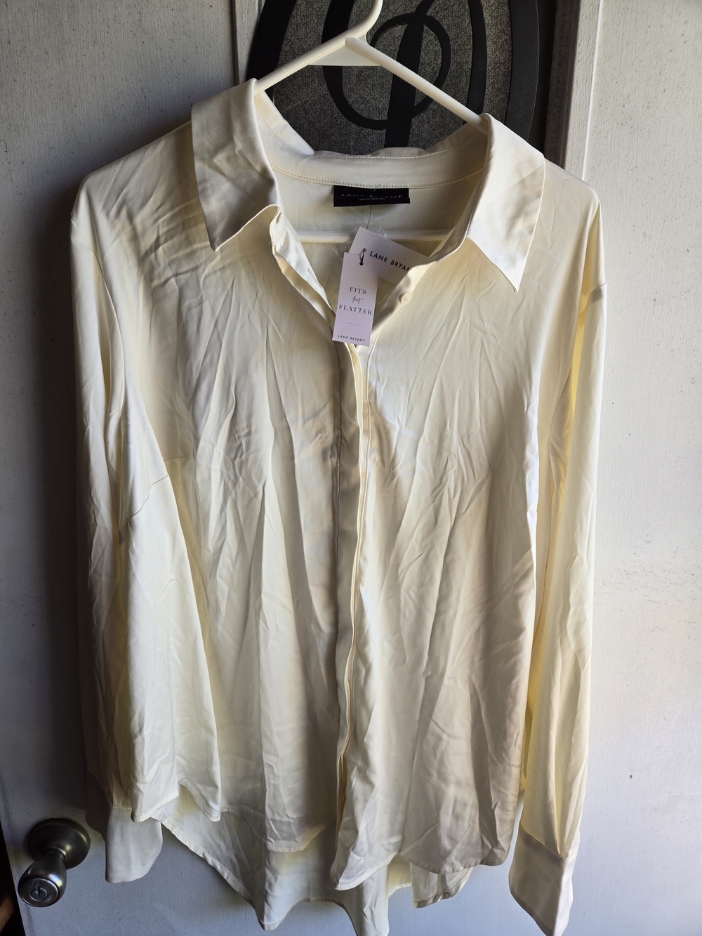 Lane Bryant NWT Womens Cream Button-Down Shirt